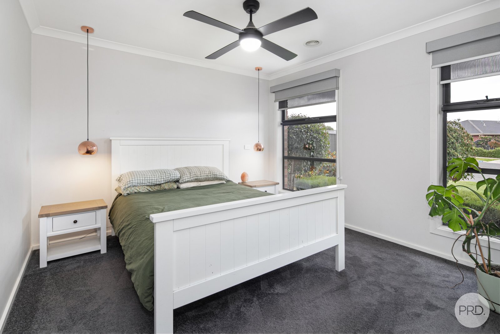 13 Angus Close DELACOMBE 10