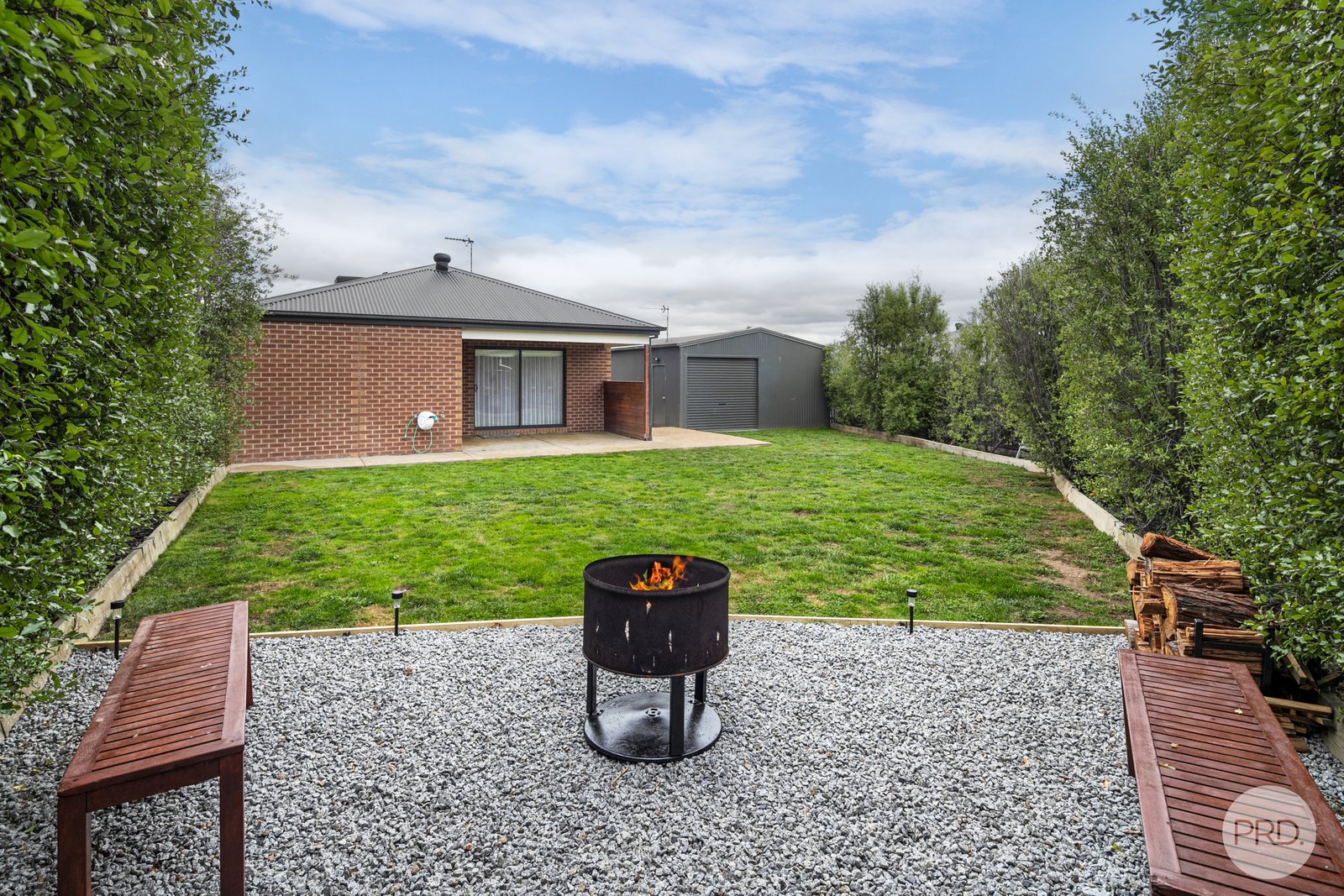 13 Angus Close DELACOMBE 15