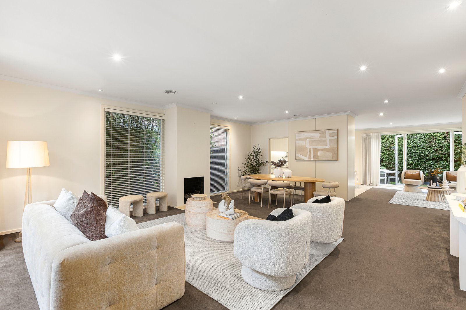 Gallery: 13 Anne Crescent