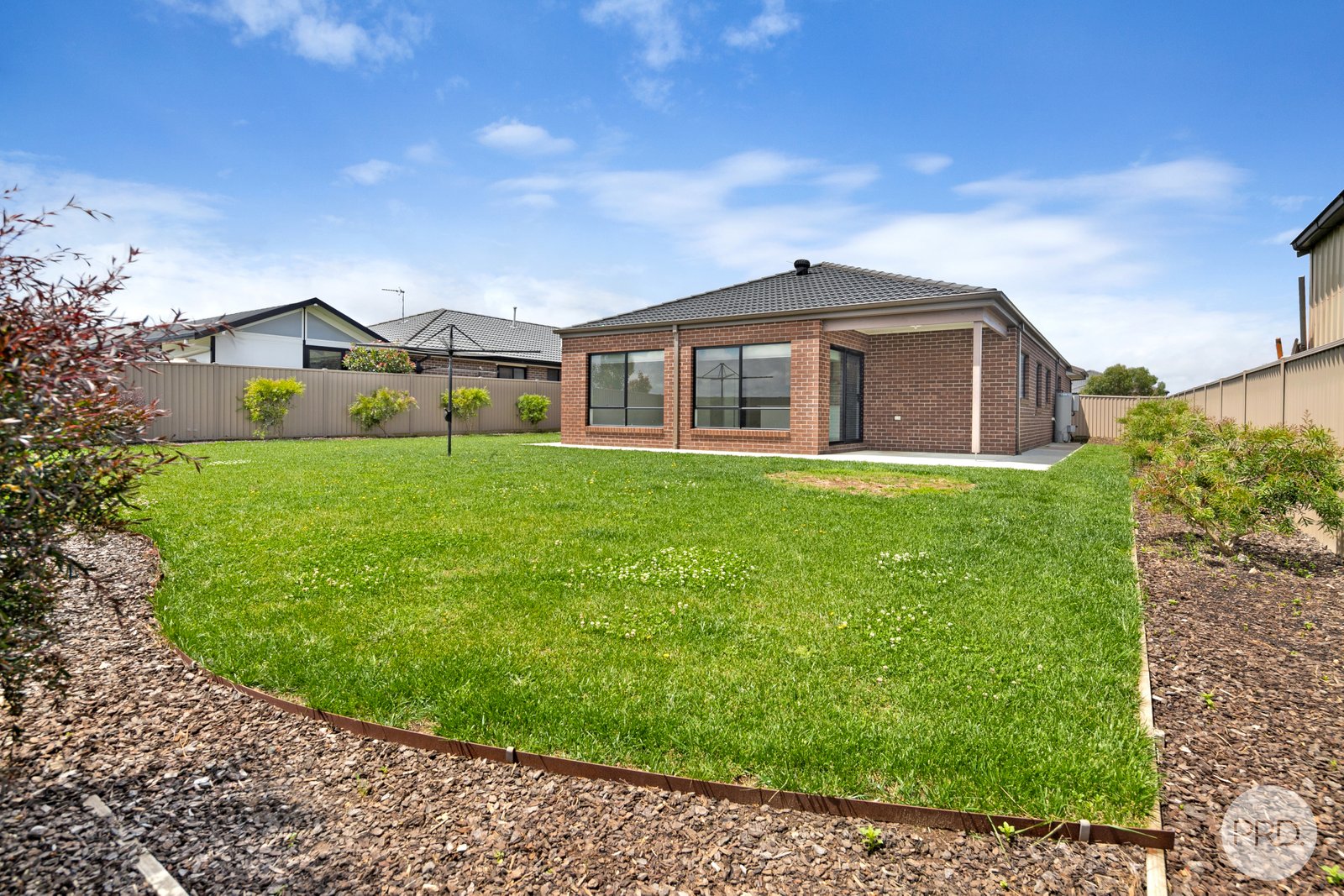 13 Anneke Way WINTER VALLEY 16