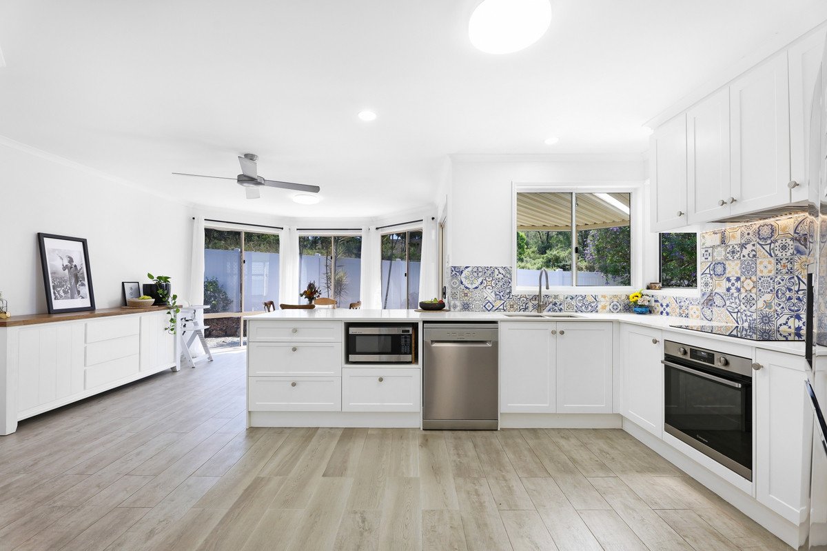 13 Arbury Hill Close Burleigh Heads 5