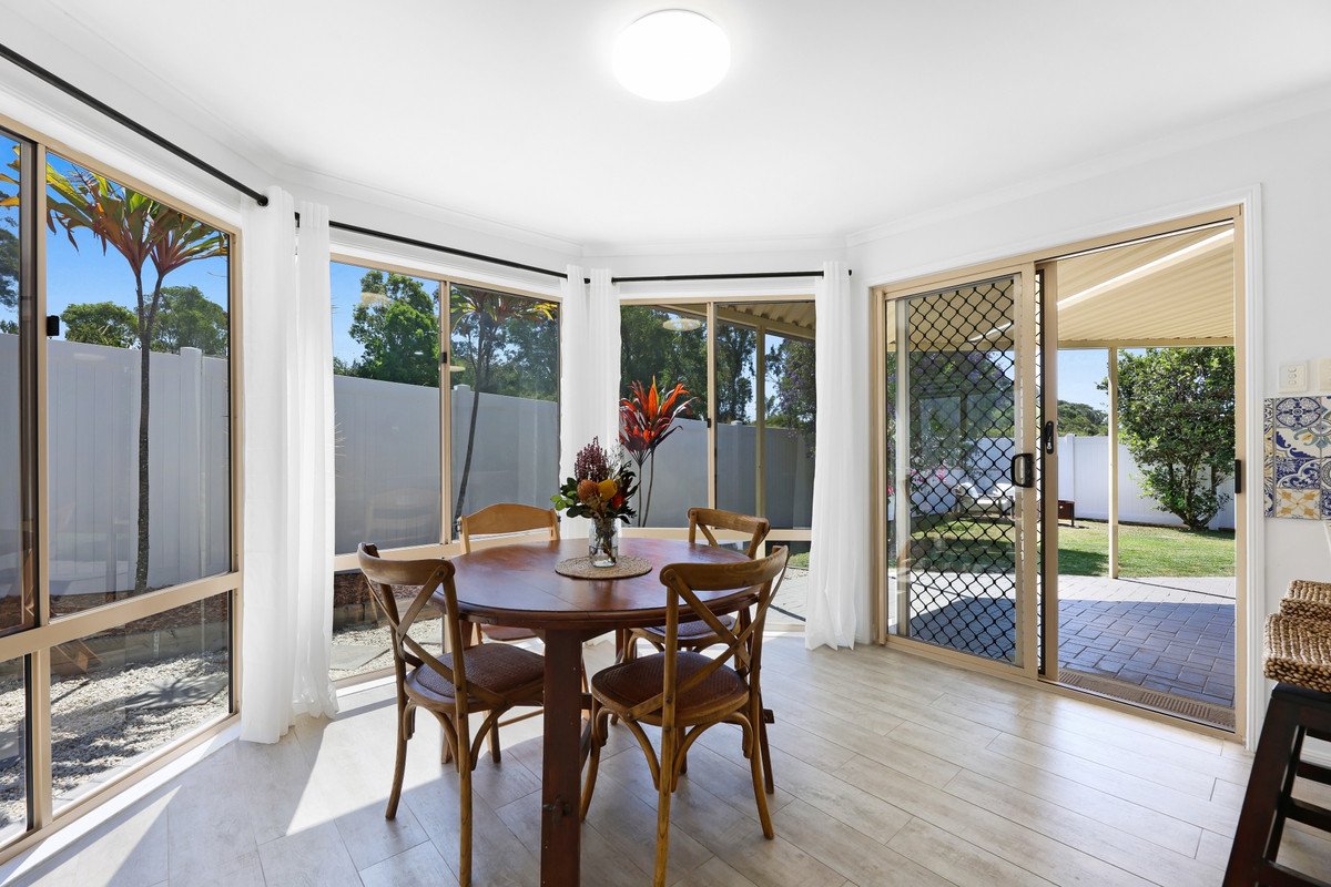 13 Arbury Hill Close Burleigh Heads 7