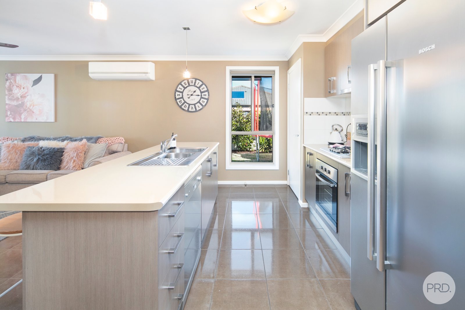 13 Ascot Gardens Drive DELACOMBE 8