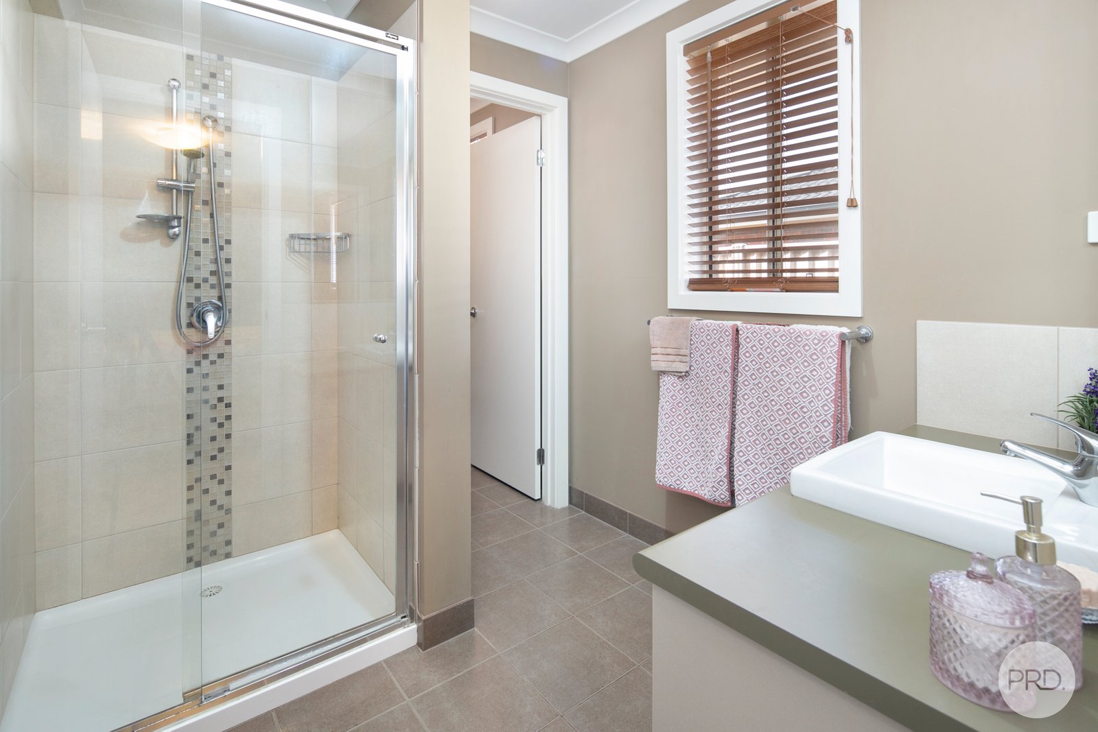 13 Ascot Gardens Drive DELACOMBE 14