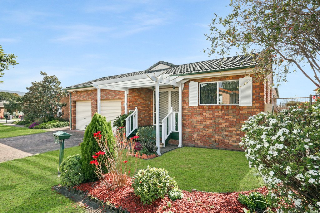 13 Ashmore Crescent KANAHOOKA 2