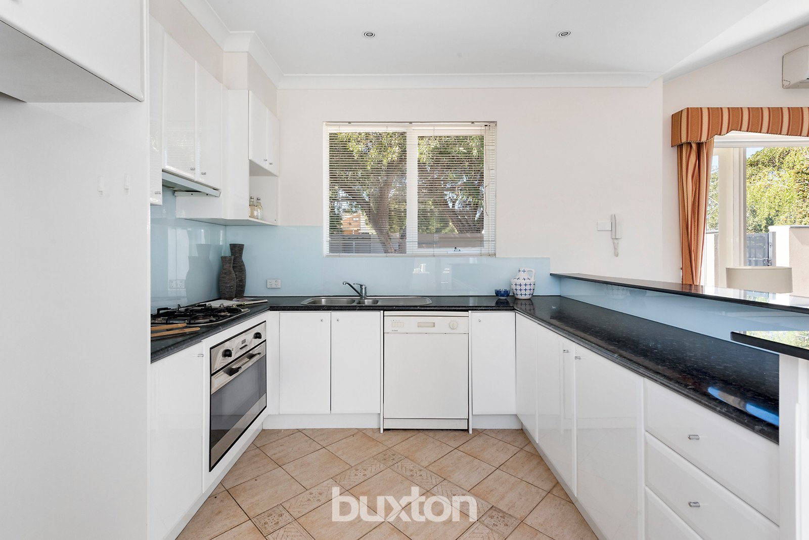 Gallery: 1/3 Asling Street