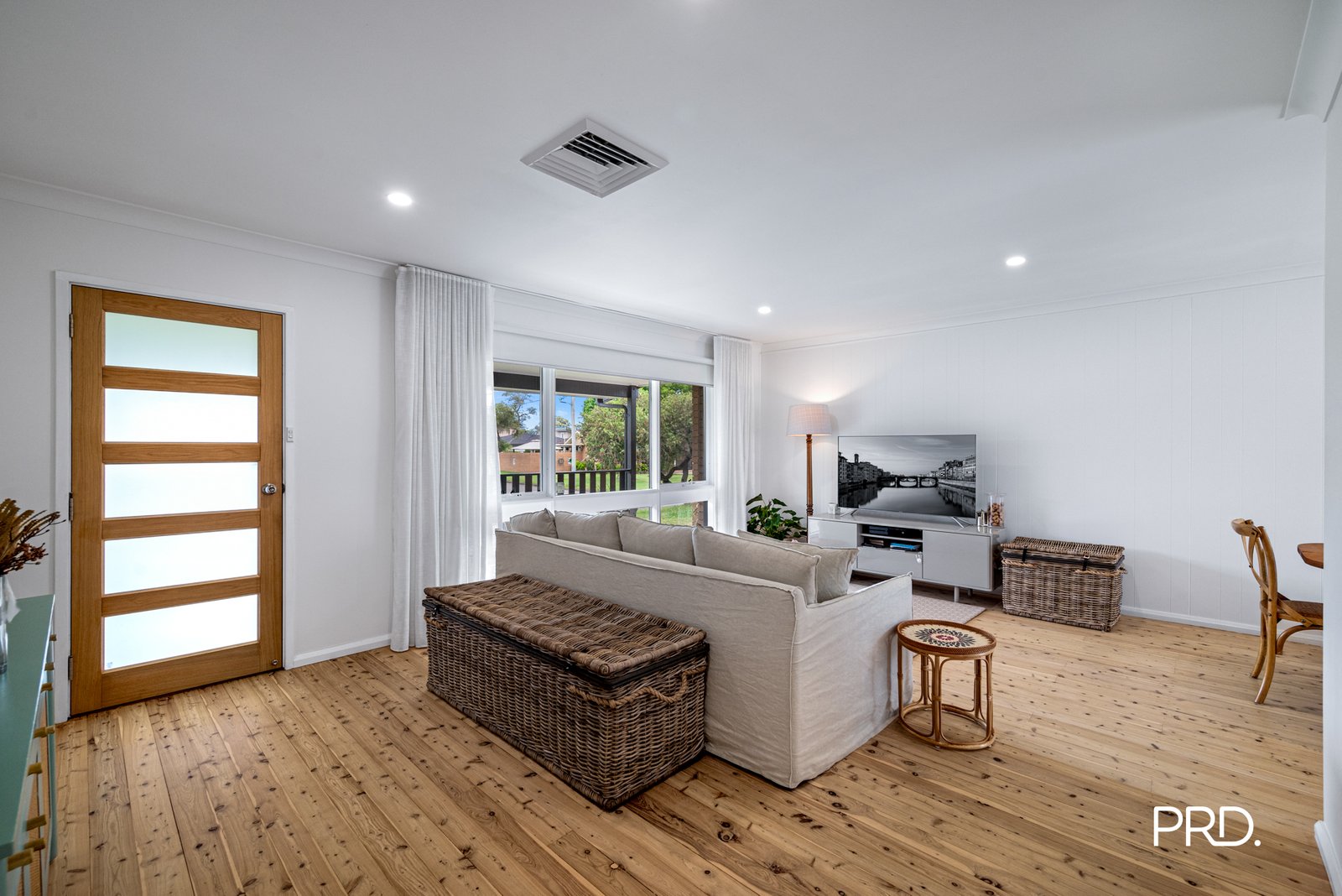 13 Aston Avenue SOUTH PENRITH 2