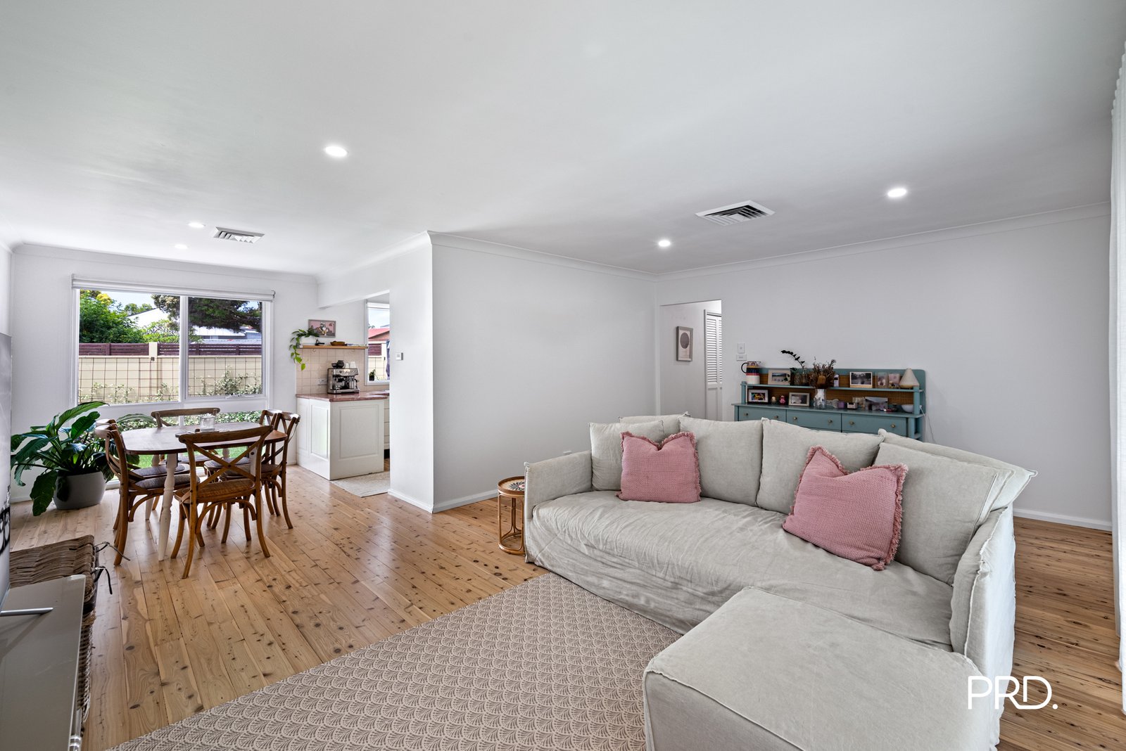 13 Aston Avenue SOUTH PENRITH 3