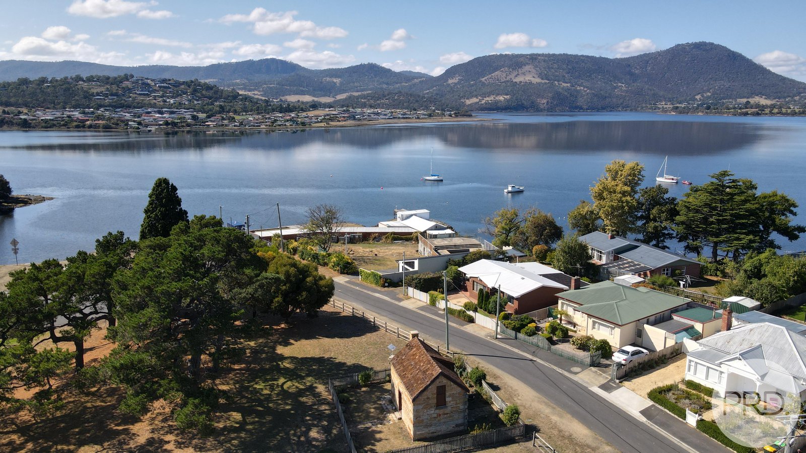 13 Austins Ferry Road AUSTINS FERRY 11