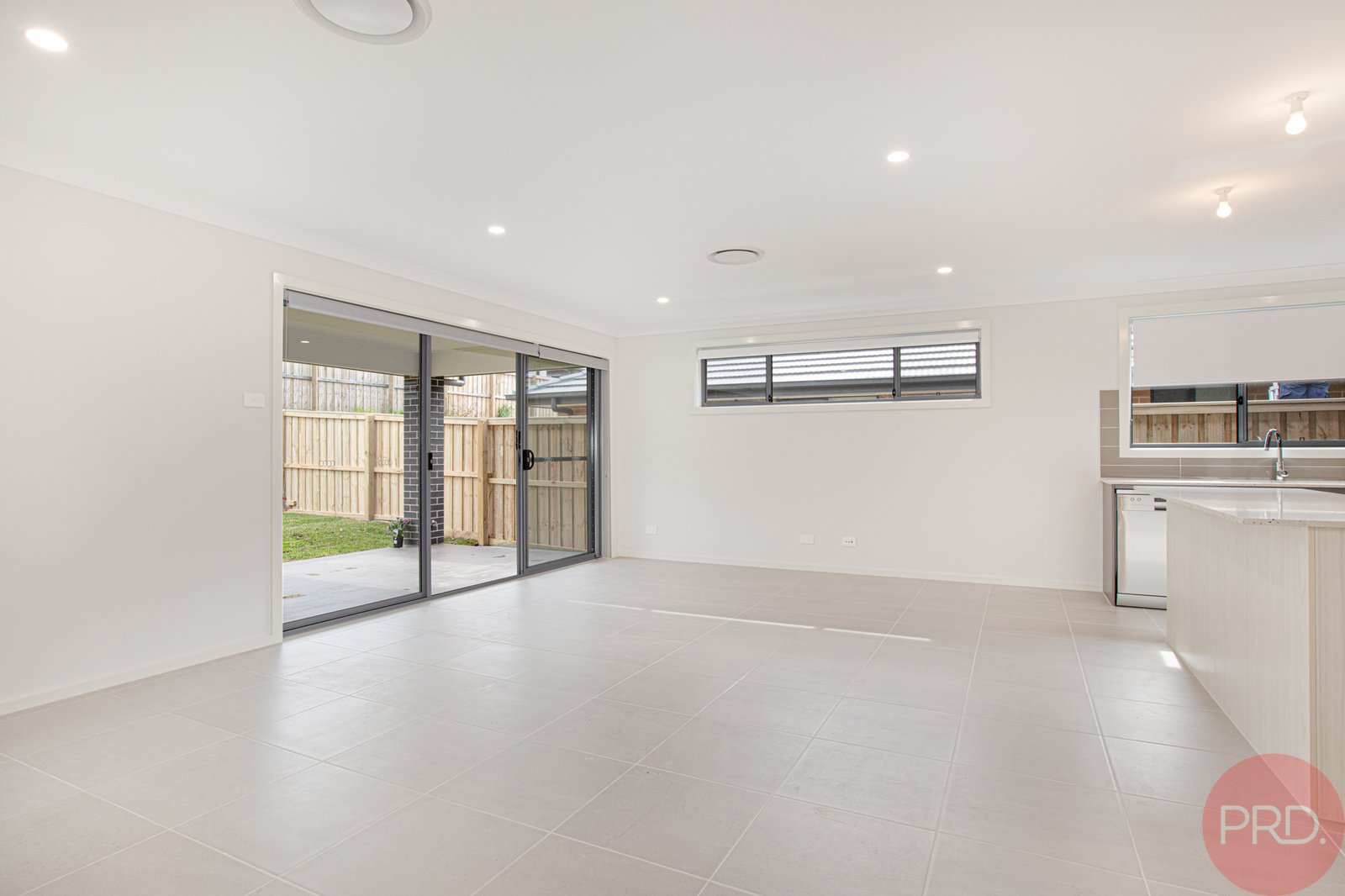 13 Avocet Street ABERGLASSLYN 9