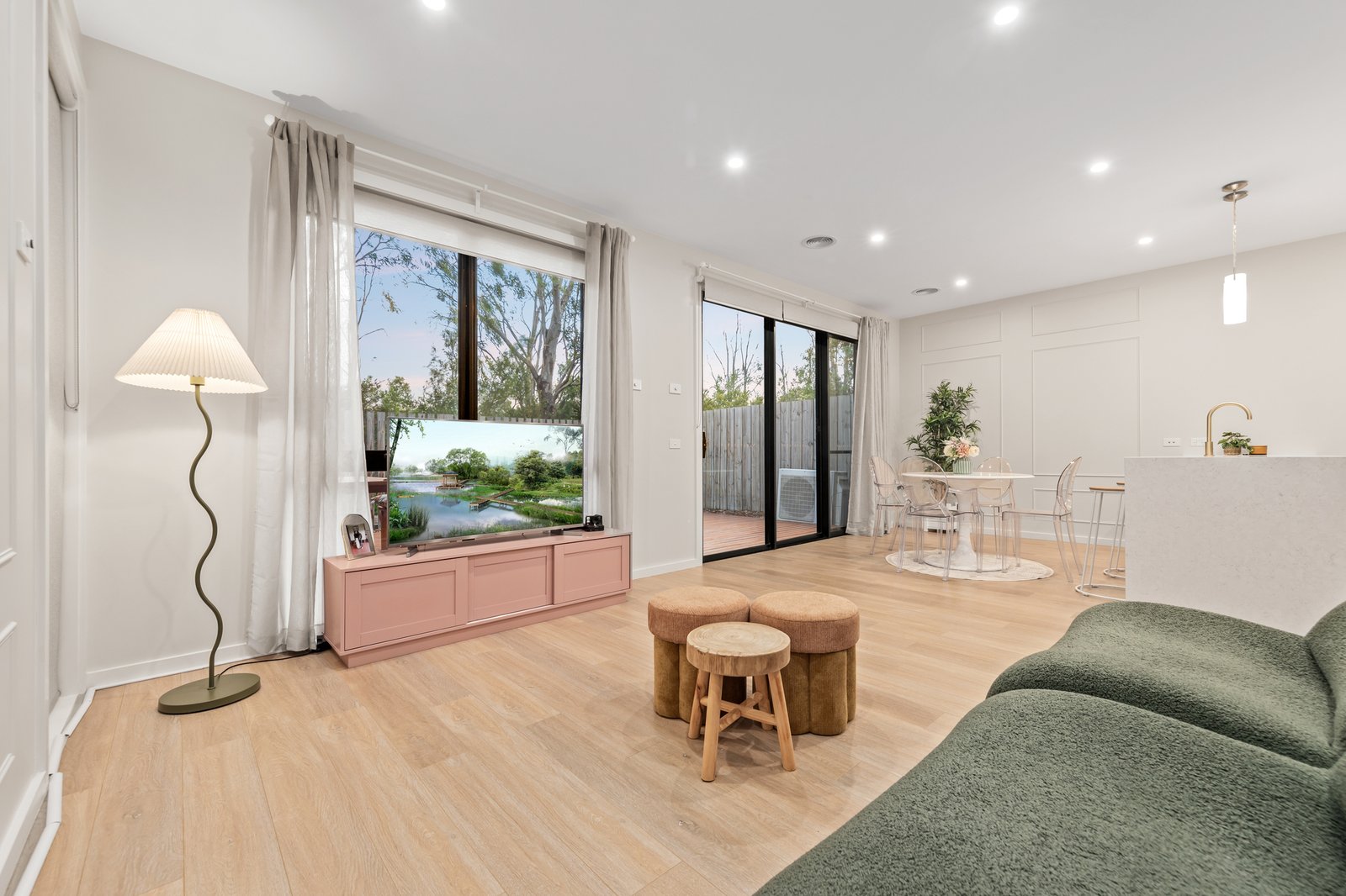 Gallery: 13 Azure Crescent