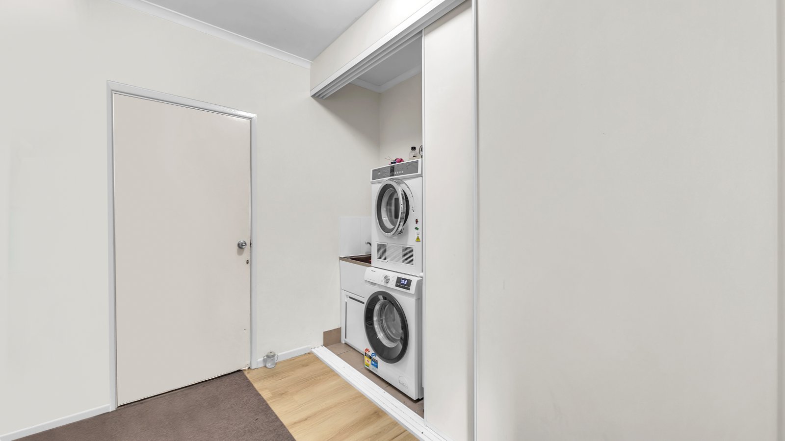 13 Balaka Street CANNONVALE 13