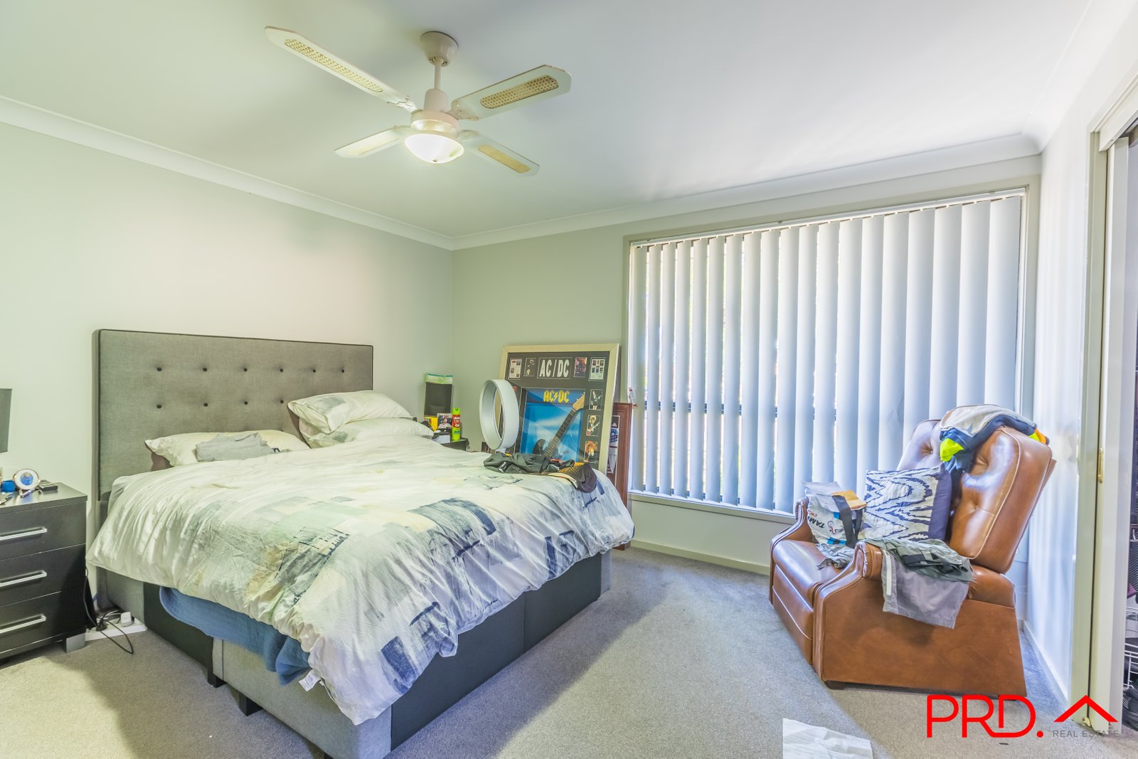 13 Banjos Circuit TAMWORTH 7