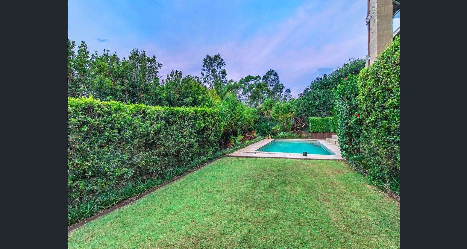 13 Barton Street REEDY CREEK 21