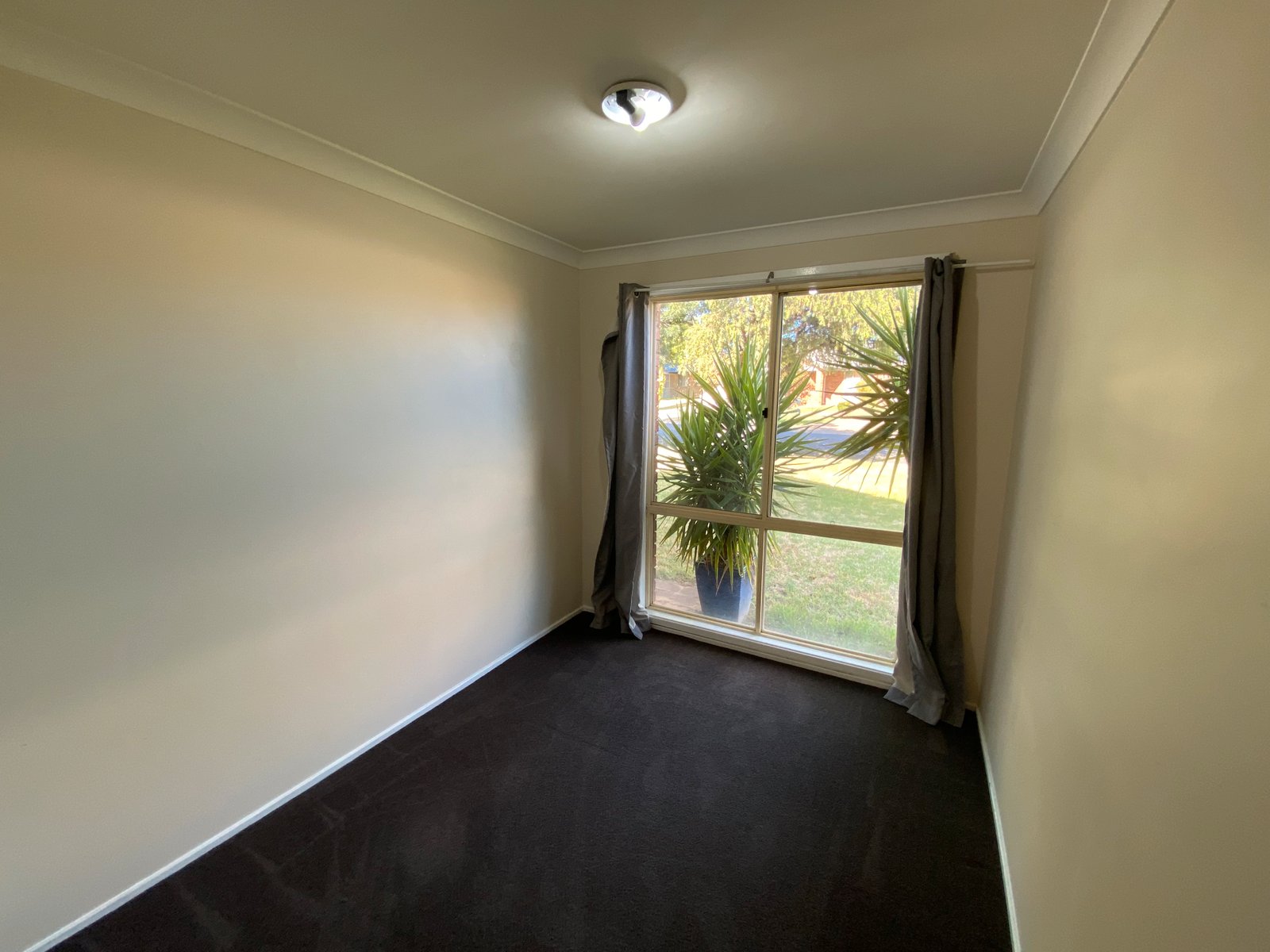 13 Baxter Place TAMWORTH 12