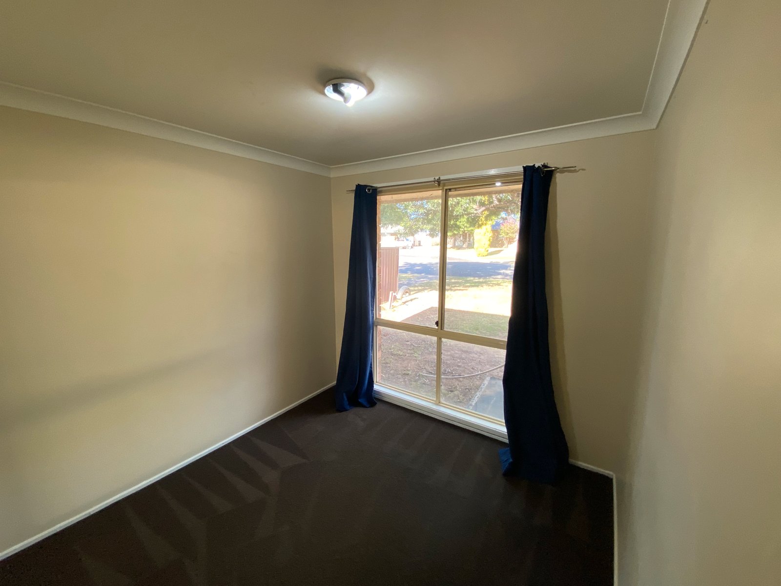 13 Baxter Place TAMWORTH 15