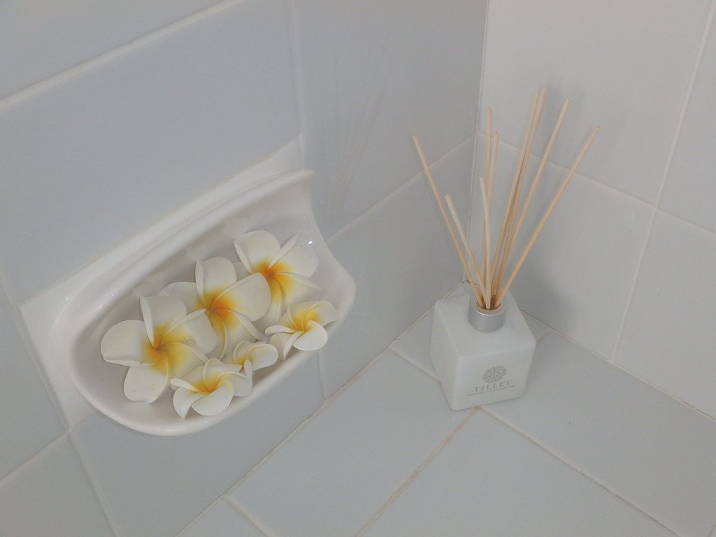 13 Bayside Avenue NORTH HAVEN 10