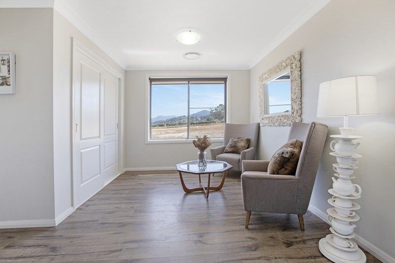 13 Benandarah Court TAMWORTH 5
