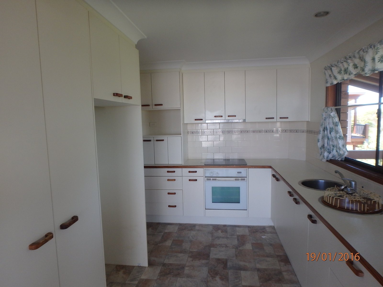 13 Bergalia Crescent CAMDEN HEAD 2