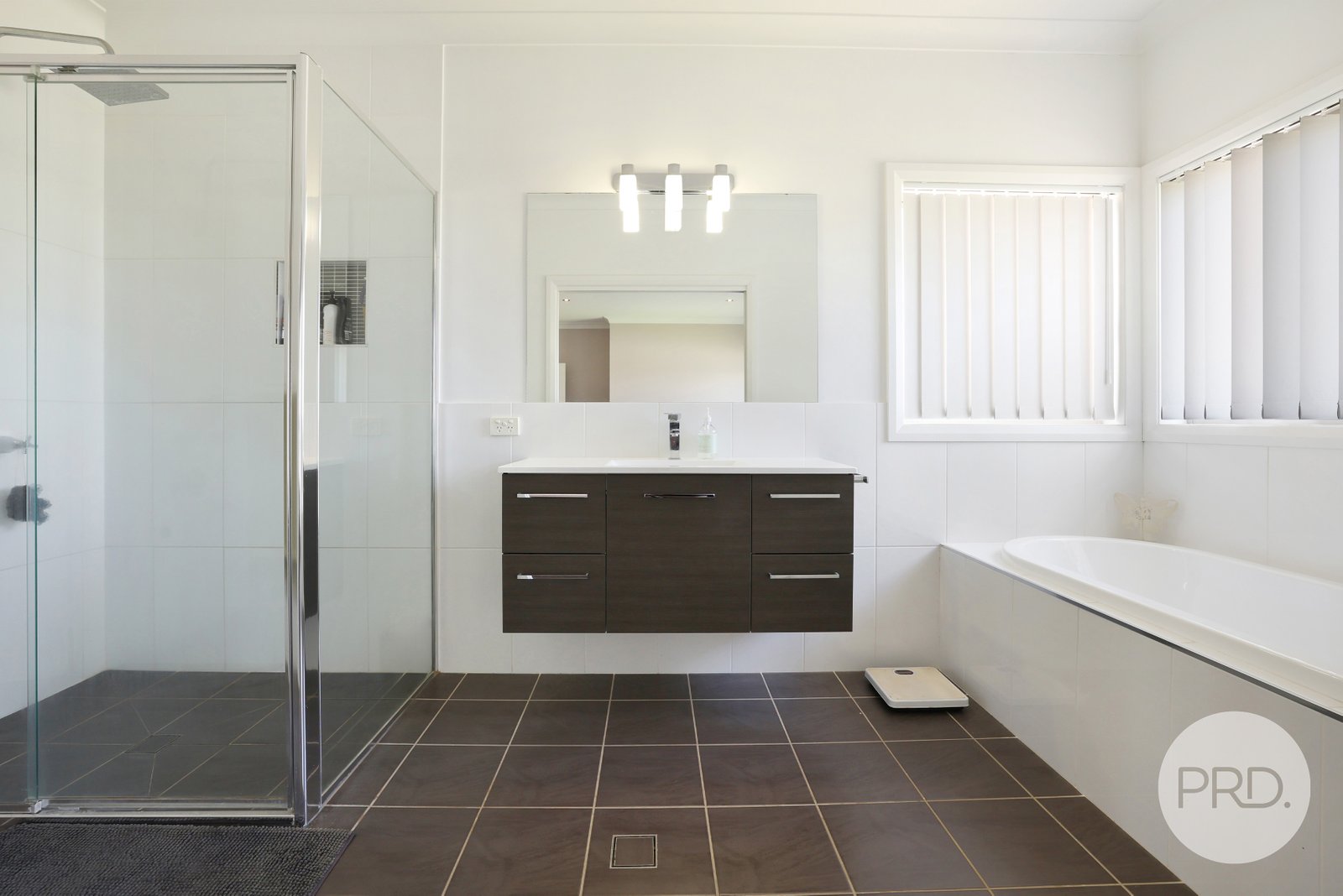 13 Bowdens Lane TAMWORTH 15