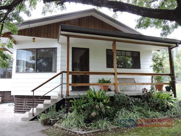 13 Bowman Street TALBINGO 1