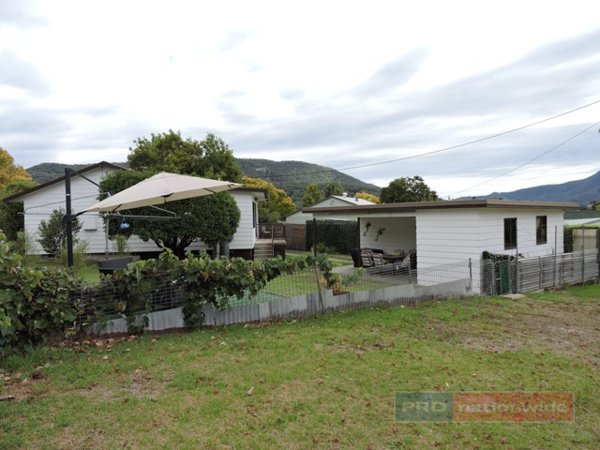 13 Bowman Street TALBINGO 6