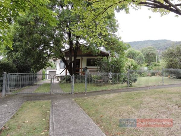 13 Bowman Street TALBINGO 9