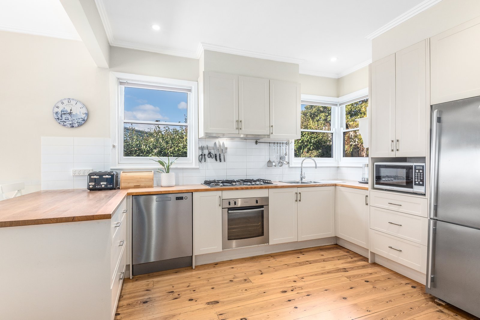 Gallery: 1/3 Bridge View Street