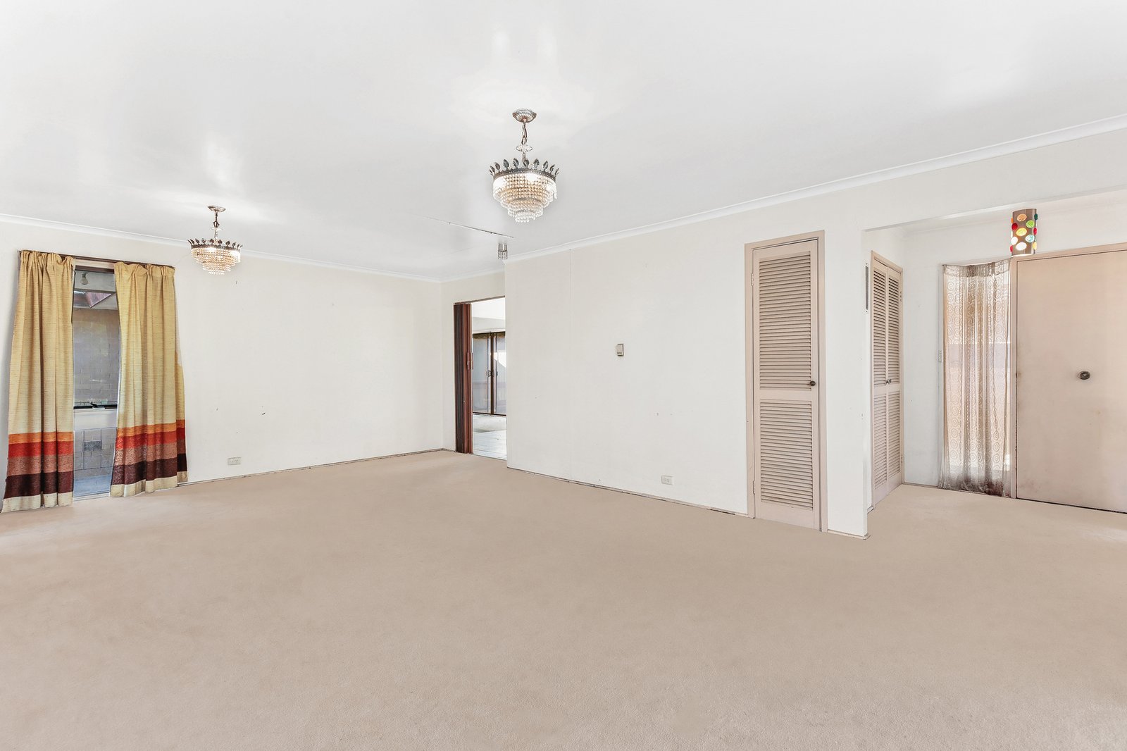 Gallery: 13 Bruford Avenue