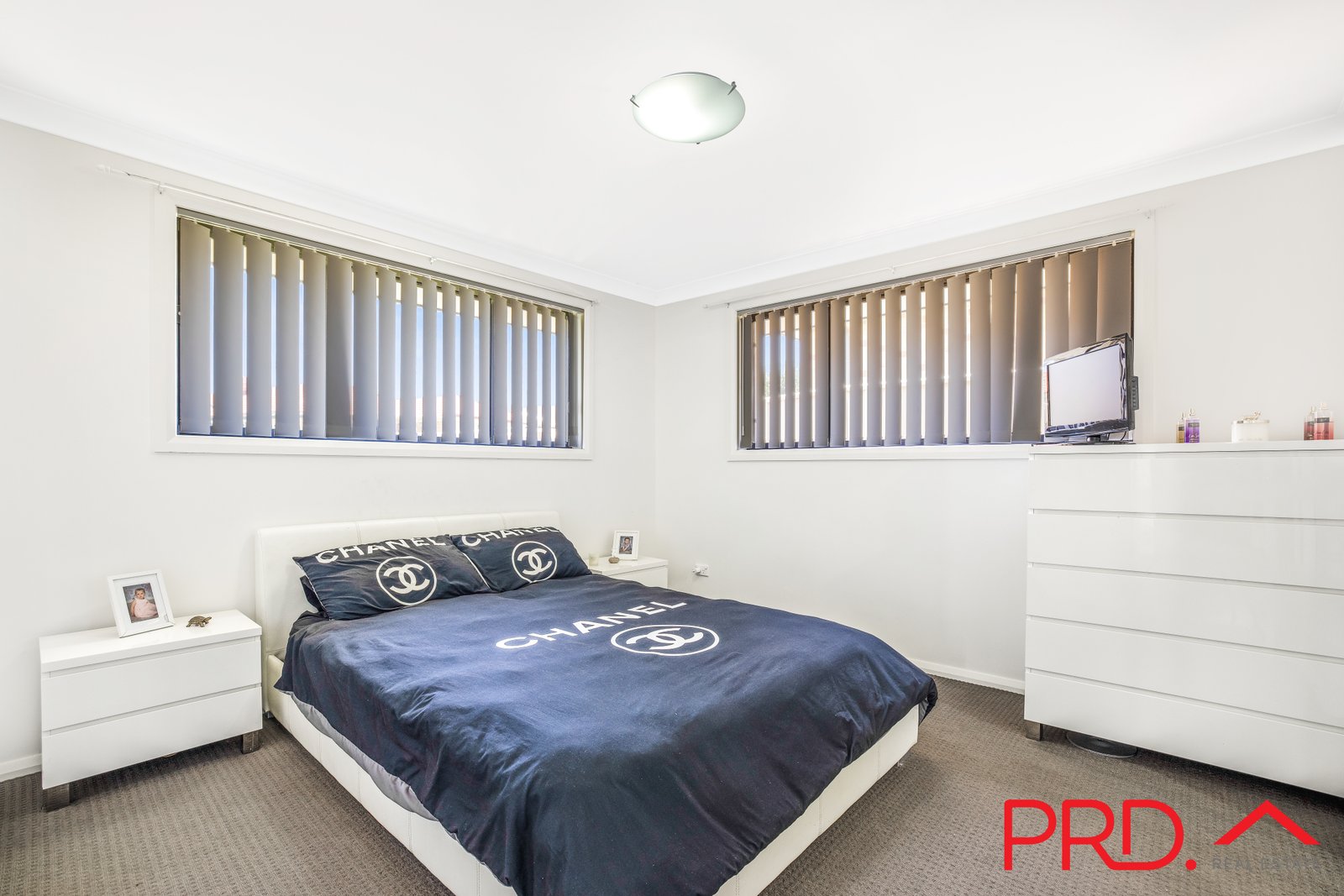 13 Brushbox Grove TAMWORTH 9