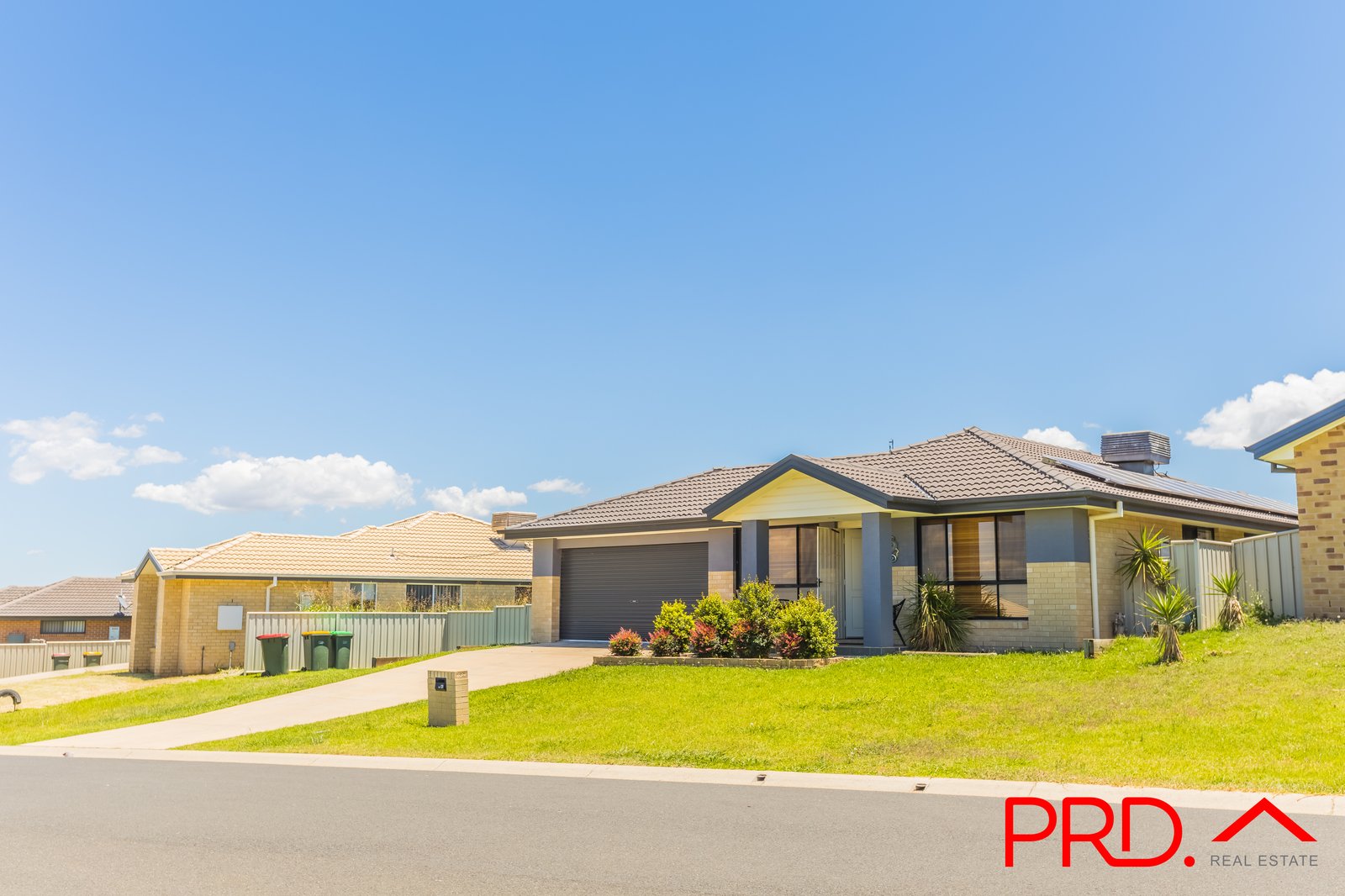 13 Brushbox Grove TAMWORTH 21