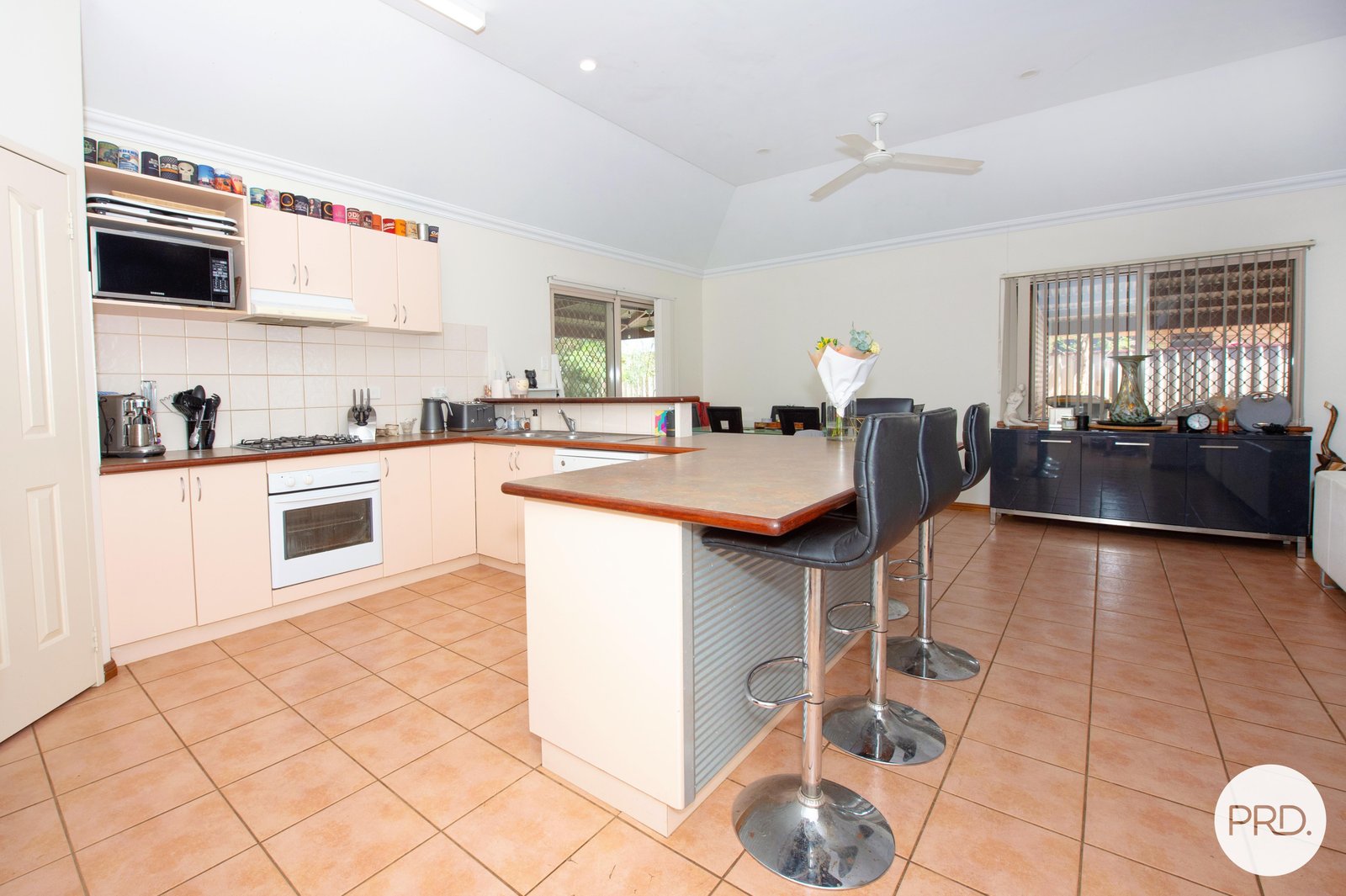 13 Buchanan Circuit BAYNTON 2
