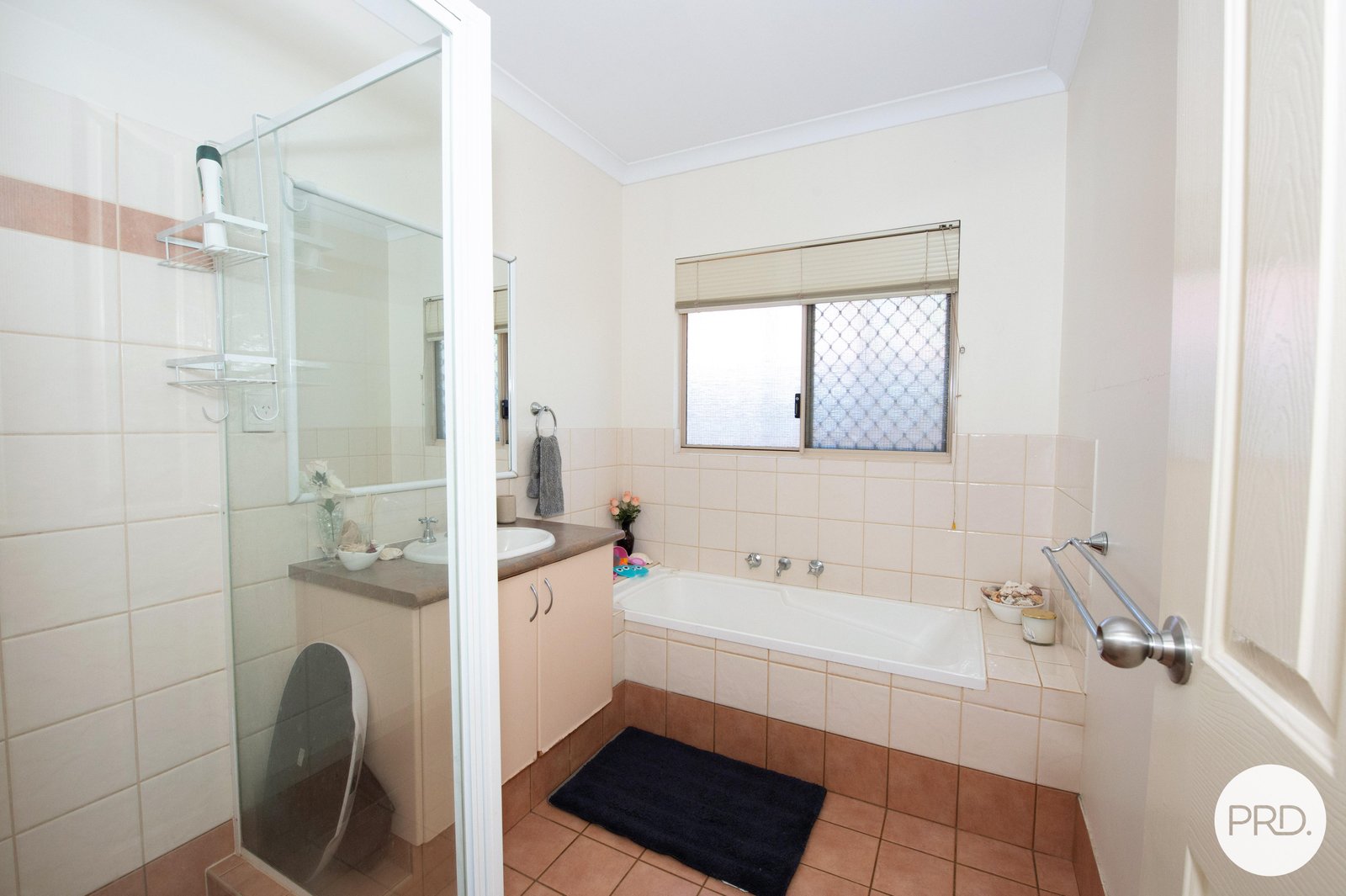 13 Buchanan Circuit BAYNTON 7