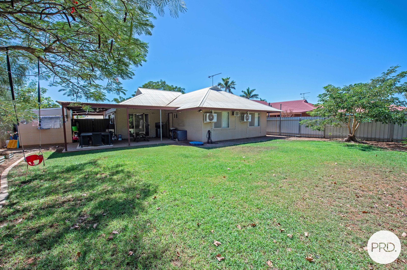13 Buchanan Circuit BAYNTON 14