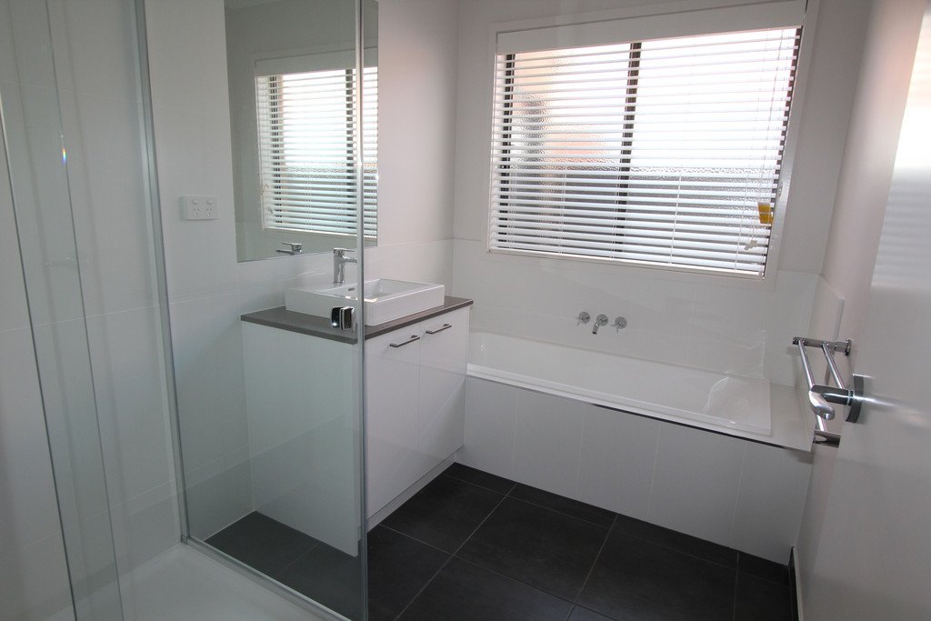 13 Buchanan Drive Lucas 9