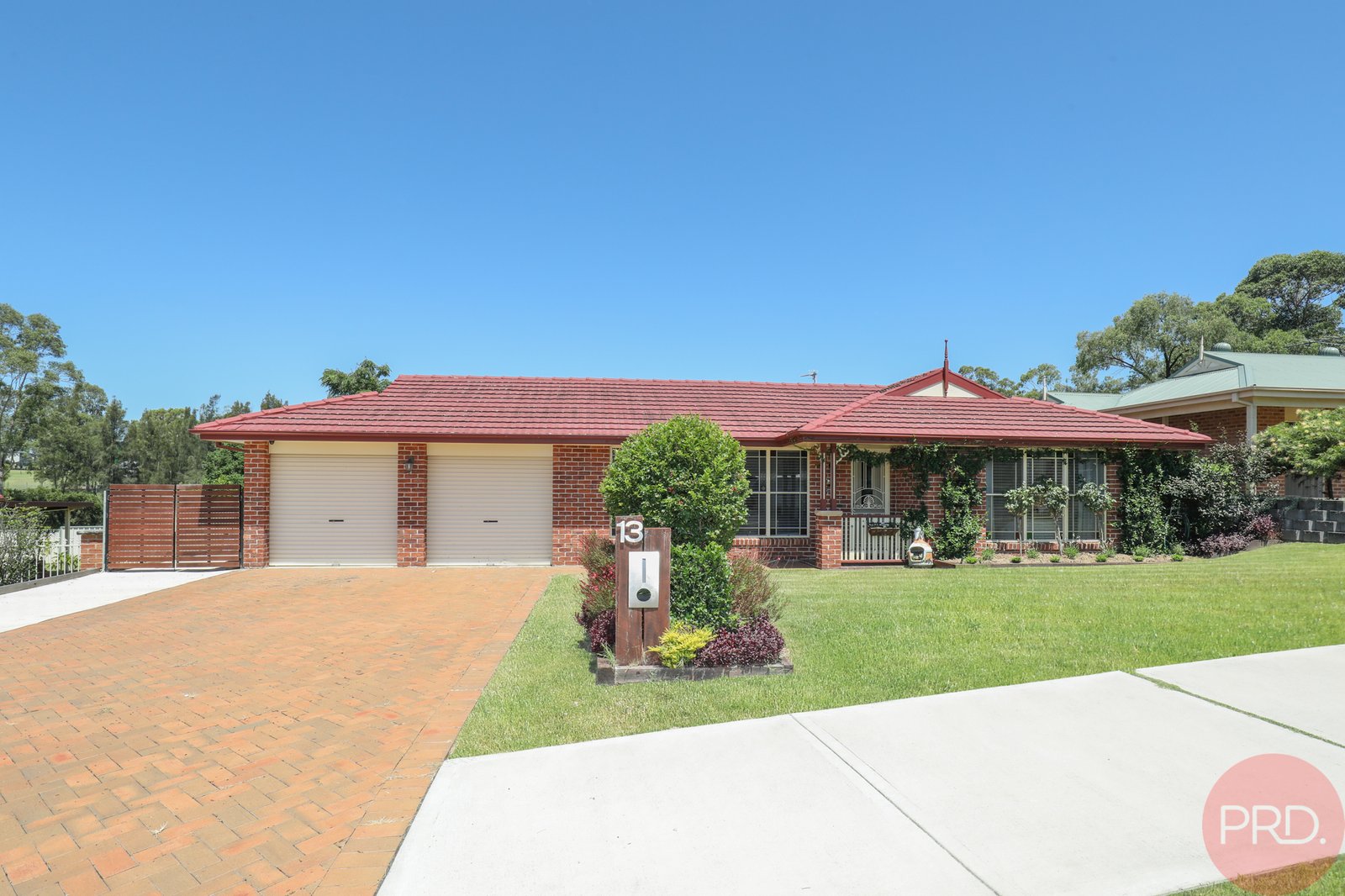 13 Budgeree Drive ABERGLASSLYN 1