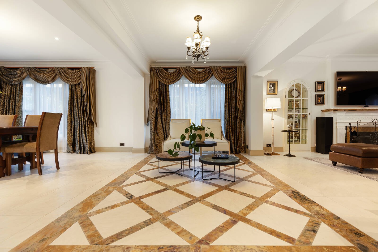 Real Estate and Property in 13 Bulleen Road, Balwyn North, VIC