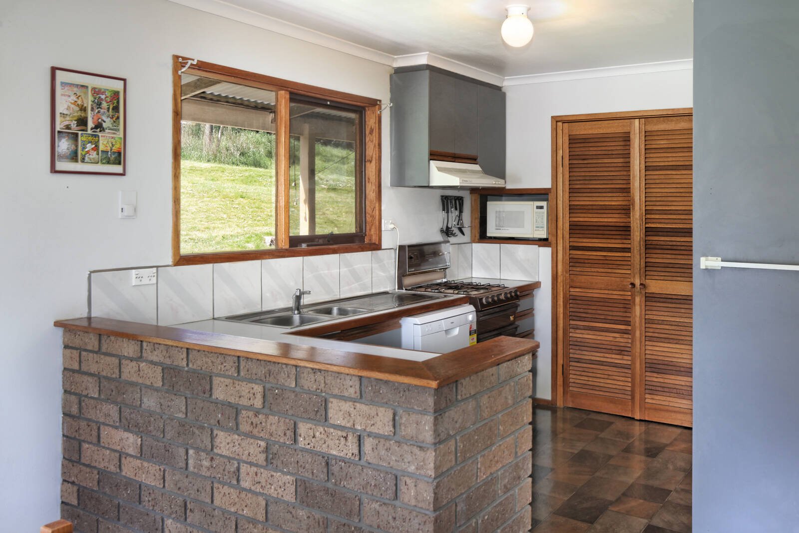 Real Estate and Property in 13 Campaspe Drive, Woodend, VIC