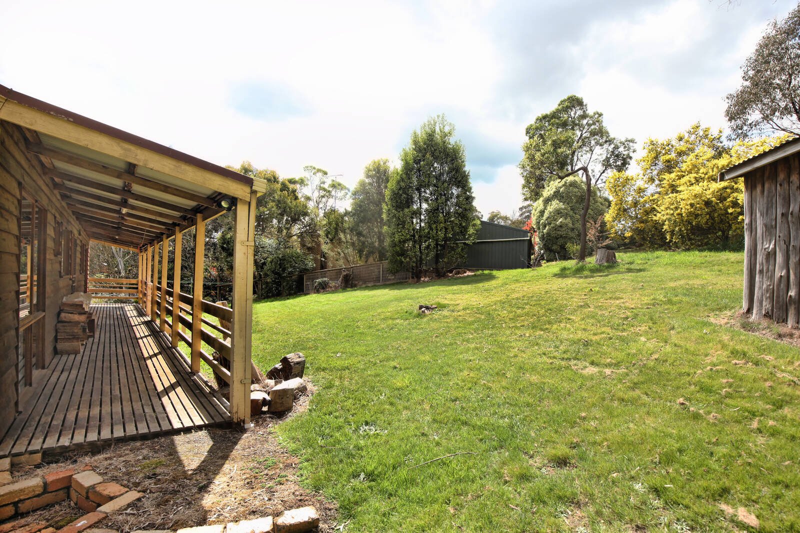 Real Estate and Property in 13 Campaspe Drive, Woodend, VIC