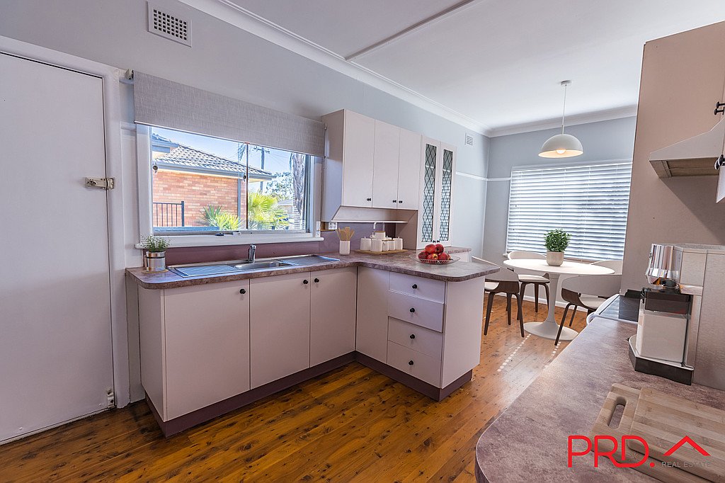 13 Campbell Street TAMWORTH 6