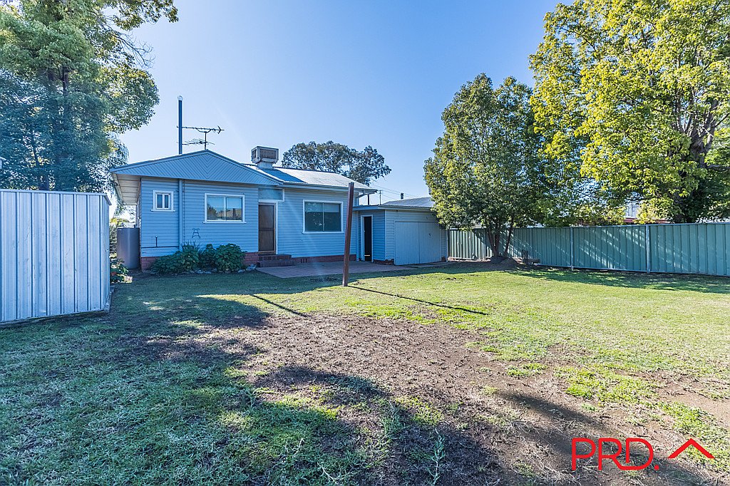 13 Campbell Street TAMWORTH 14