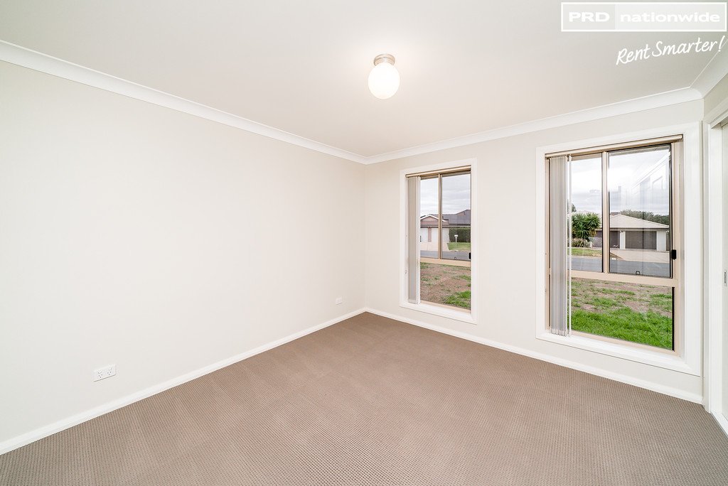 1/3 Carinya Street GLENFIELD PARK 9