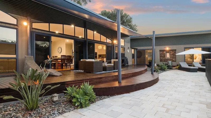 13 Castaway Close BOAT HARBOUR 12