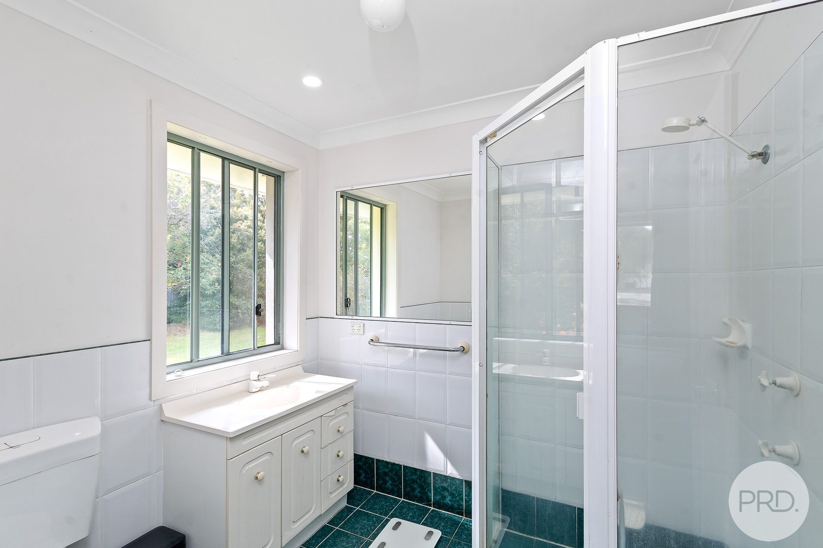 13 Casuarina Close ONE MILE 16