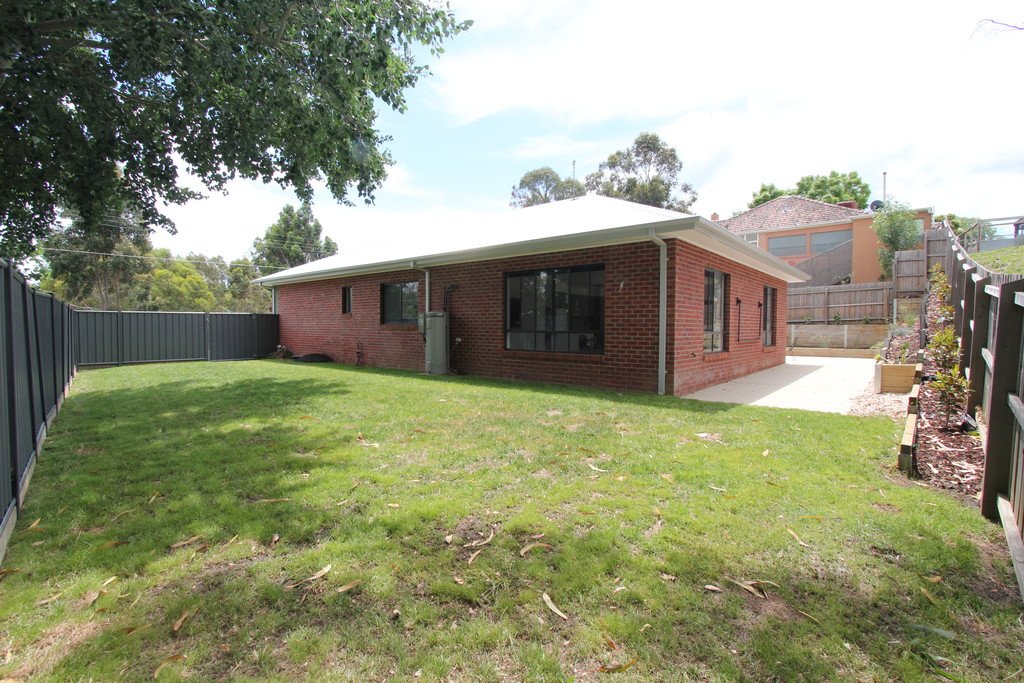 13 Chamberlain Street BALLARAT EAST 11