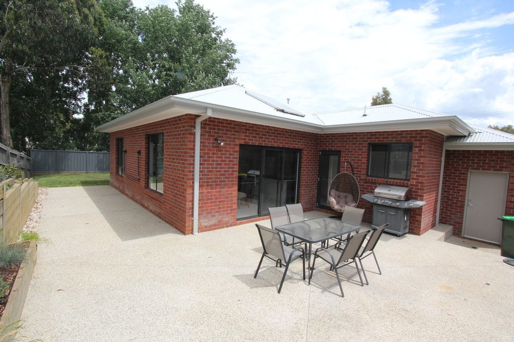 13 Chamberlain Street BALLARAT EAST 12