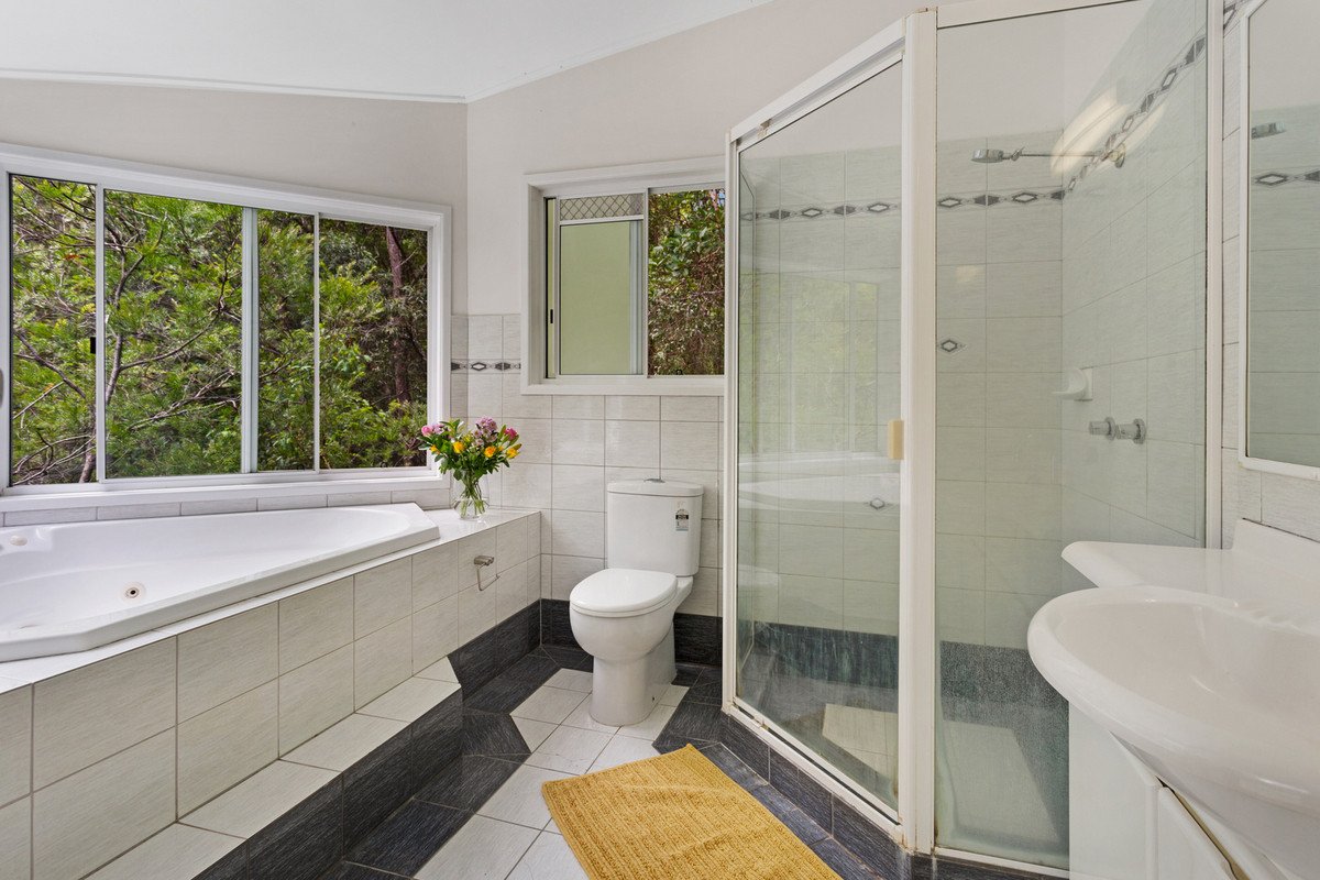 13 Cheshire Grove Elanora 8