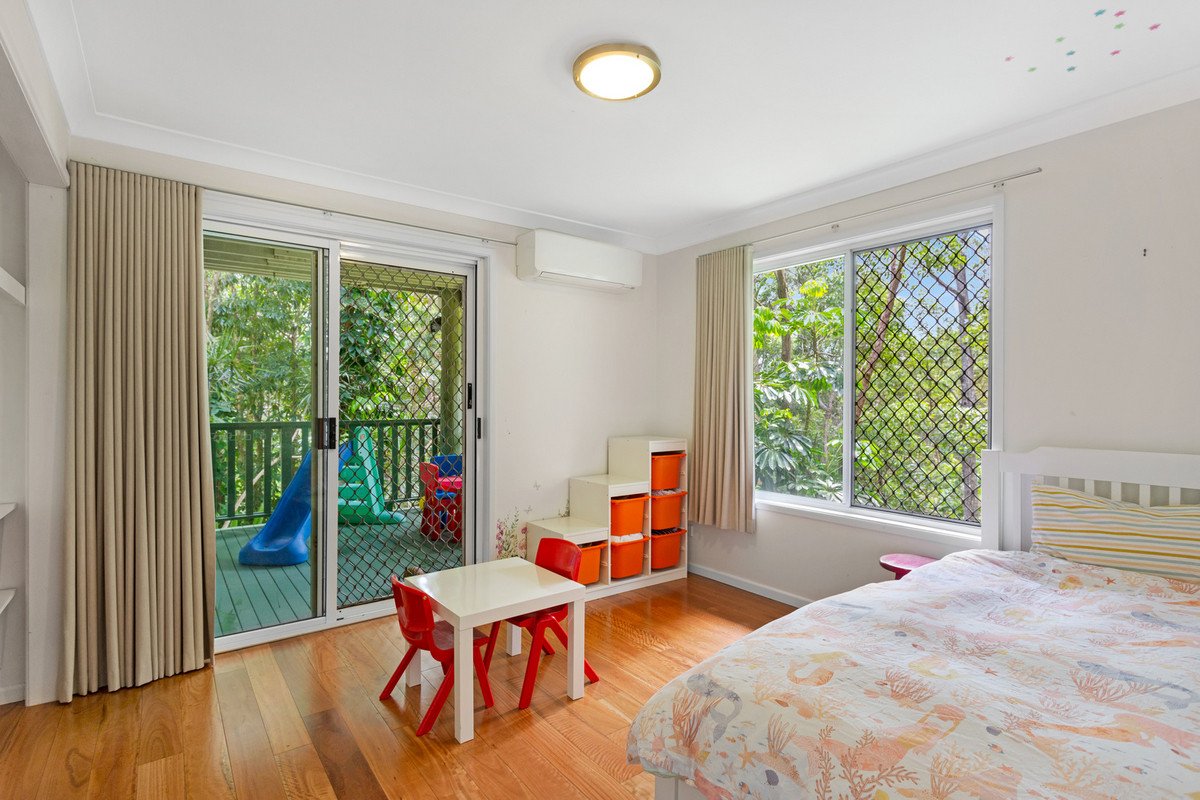 13 Cheshire Grove Elanora 9