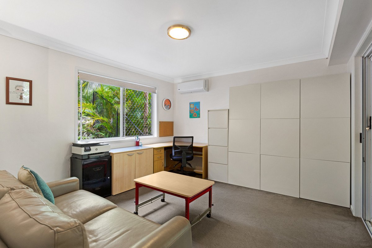 13 Cheshire Grove Elanora 13