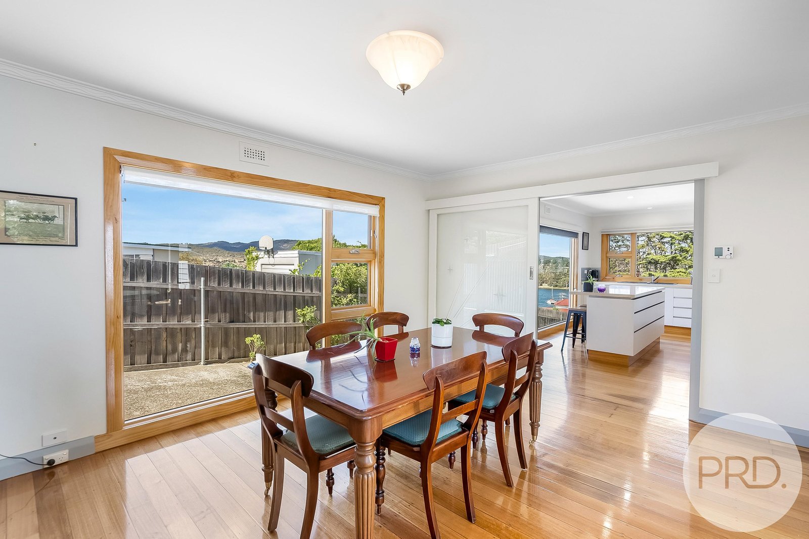 13 Chestnut Avenue LUTANA 9